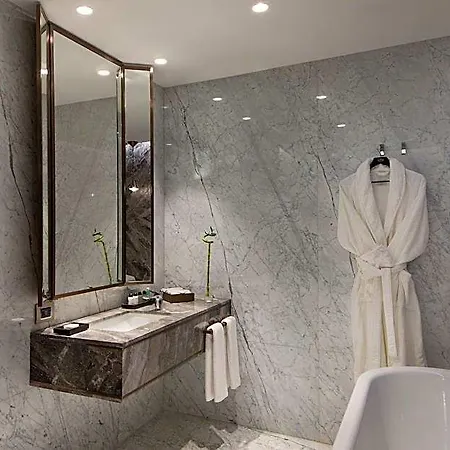 Reges, A Luxury Collection & Spa, Кешме